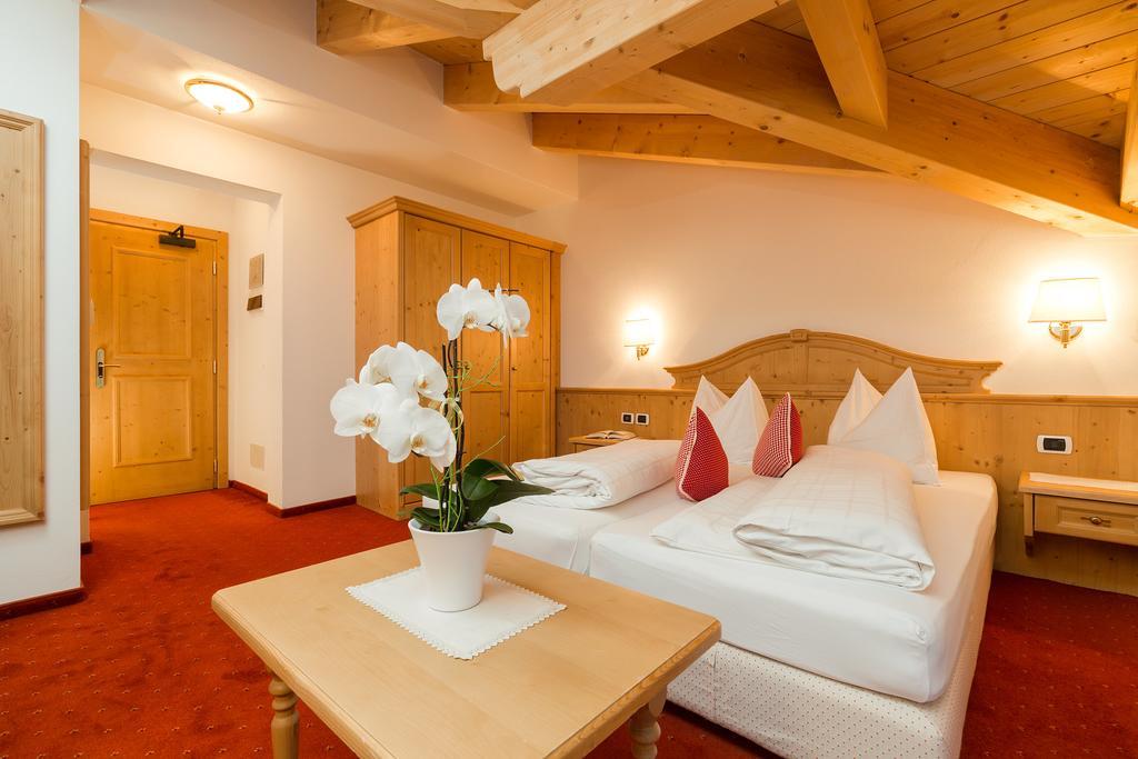 Hotel Bel Sit Корвара-ин-Бадия Экстерьер фото